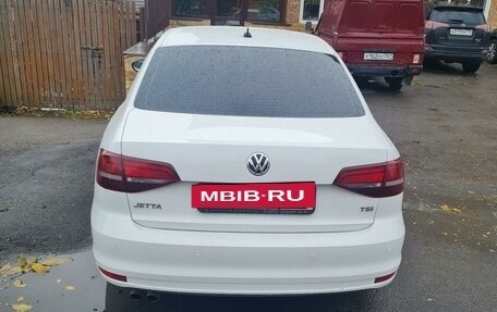 Volkswagen Jetta VI, 2016 год, 1 410 000 рублей, 2 фотография