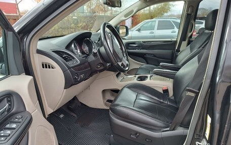 Chrysler Voyager IV, 2014 год, 2 100 000 рублей, 7 фотография