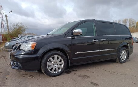 Chrysler Voyager IV, 2014 год, 2 100 000 рублей, 13 фотография