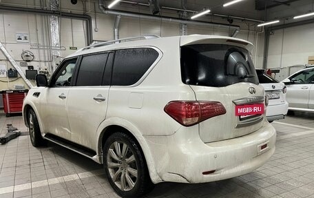 Infiniti QX56, 2011 год, 2 295 000 рублей, 4 фотография