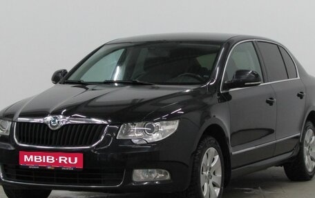 Skoda Superb III рестайлинг, 2012 год, 945 000 рублей, 1 фотография