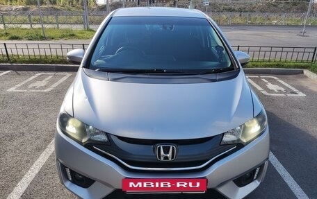 Honda Fit III, 2014 год, 990 000 рублей, 7 фотография