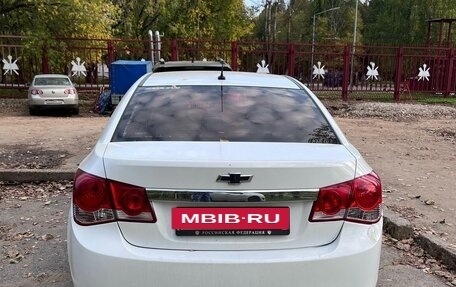 Chevrolet Cruze II, 2010 год, 600 000 рублей, 4 фотография