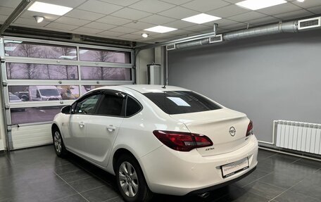 Opel Astra J, 2015 год, 1 219 000 рублей, 4 фотография