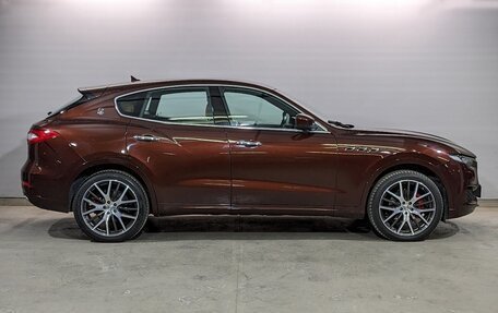 Maserati Levante I, 2017 год, 5 600 000 рублей, 4 фотография