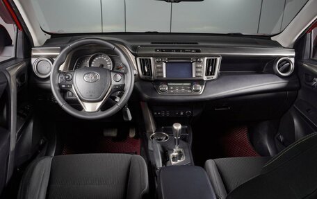 Toyota RAV4, 2013 год, 2 099 000 рублей, 6 фотография