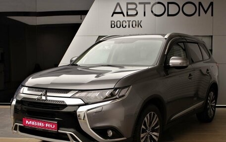 Mitsubishi Outlander III рестайлинг 3, 2021 год, 3 280 000 рублей, 1 фотография