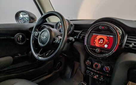 MINI Hatch, 2019 год, 2 470 000 рублей, 24 фотография