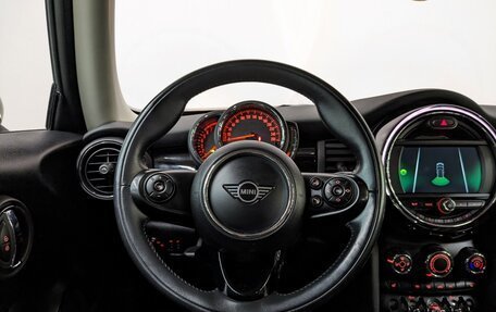 MINI Hatch, 2019 год, 2 470 000 рублей, 21 фотография