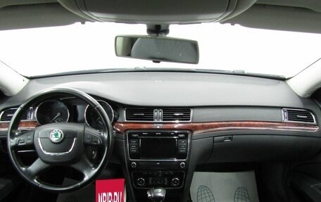 Skoda Superb III рестайлинг, 2012 год, 945 000 рублей, 14 фотография