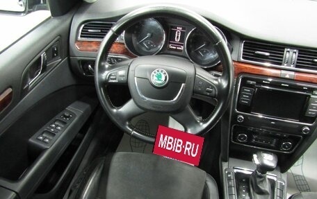 Skoda Superb III рестайлинг, 2012 год, 945 000 рублей, 15 фотография