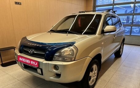 Hyundai Tucson III, 2006 год, 1 015 000 рублей, 3 фотография