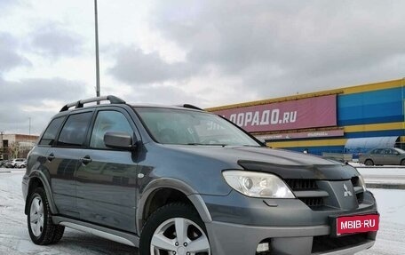 Mitsubishi Outlander III рестайлинг 3, 2005 год, 650 000 рублей, 1 фотография