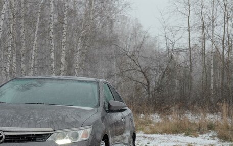 Toyota Camry, 2016 год, 2 600 000 рублей, 4 фотография