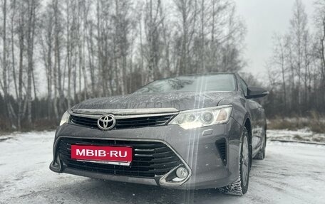 Toyota Camry, 2016 год, 2 600 000 рублей, 3 фотография