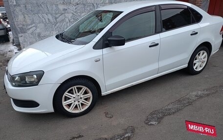 Volkswagen Polo VI (EU Market), 2013 год, 720 000 рублей, 3 фотография