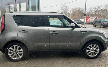 KIA Soul II рестайлинг, 2017 год, 1 670 000 рублей, 4 фотография