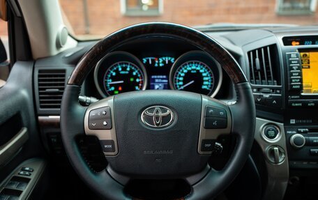 Toyota Land Cruiser 200, 2010 год, 3 399 000 рублей, 27 фотография