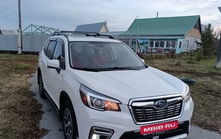 Subaru Forester, 2019 год, 3 275 000 рублей, 2 фотография