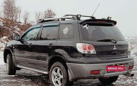 Mitsubishi Outlander III рестайлинг 3, 2004 год, 889 000 рублей, 5 фотография