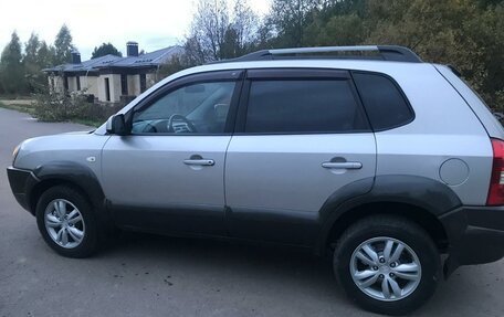 Hyundai Tucson III, 2008 год, 879 000 рублей, 2 фотография