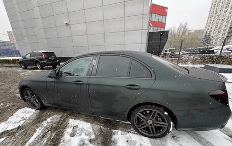 Mercedes-Benz E-Класс, 2019 год, 3 650 000 рублей, 9 фотография