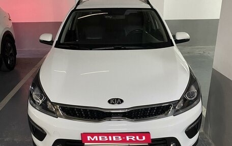 KIA Rio IV, 2018 год, 1 890 000 рублей, 2 фотография