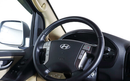 Hyundai Grand Starex Grand Starex I рестайлинг 2, 2011 год, 2 000 000 рублей, 15 фотография