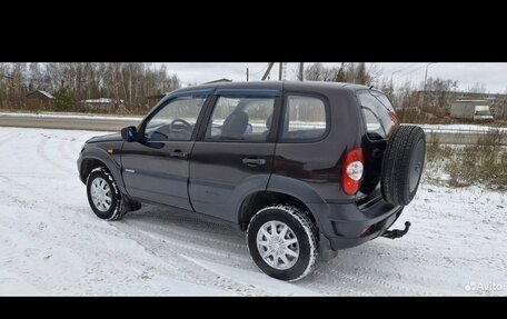 Chevrolet Niva I рестайлинг, 2010 год, 477 000 рублей, 2 фотография