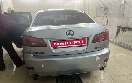 Lexus IS II рестайлинг 2, 2007 год, 1 290 000 рублей, 5 фотография