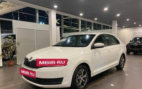 Skoda Rapid I, 2018 год, 1 450 000 рублей, 7 фотография