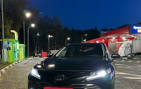 Toyota Camry, 2018 год, 2 750 000 рублей, 3 фотография