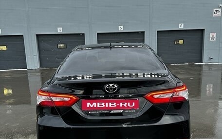 Toyota Camry, 2018 год, 2 750 000 рублей, 4 фотография