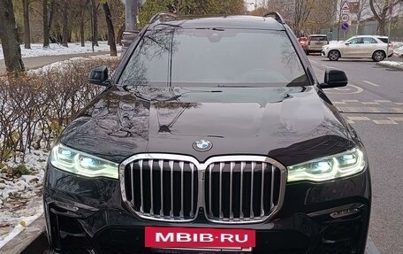 BMW X7, 2020 год, 10 490 000 рублей, 2 фотография