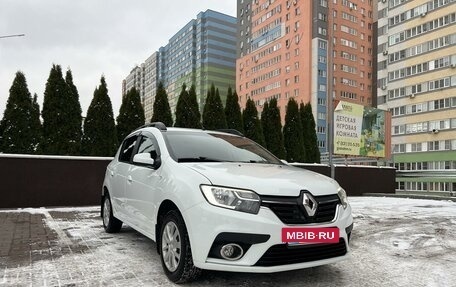 Renault Sandero II рестайлинг, 2019 год, 1 230 000 рублей, 2 фотография