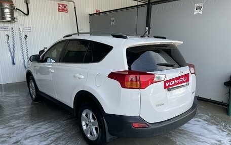 Toyota RAV4, 2013 год, 2 200 000 рублей, 4 фотография