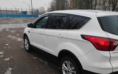 Ford Escape III, 2019 год, 1 400 000 рублей, 1 фотография