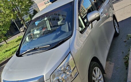 Toyota Noah III, 2008 год, 1 270 000 рублей, 5 фотография