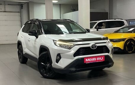 Toyota RAV4, 2021 год, 3 715 000 рублей, 7 фотография