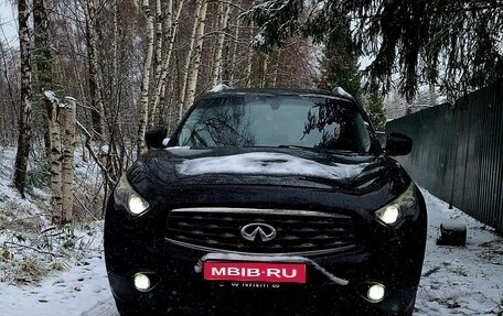 Infiniti FX II, 2012 год, 1 930 000 рублей, 1 фотография