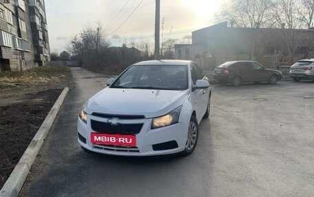 Chevrolet Cruze II, 2012 год, 560 000 рублей, 2 фотография