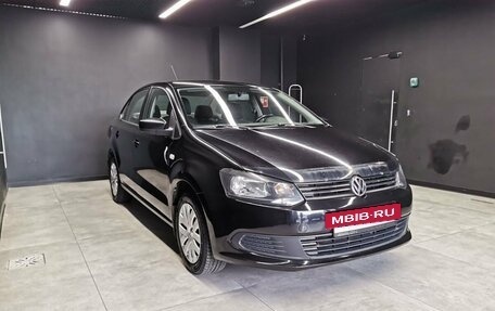 Volkswagen Polo VI (EU Market), 2012 год, 878 000 рублей, 3 фотография