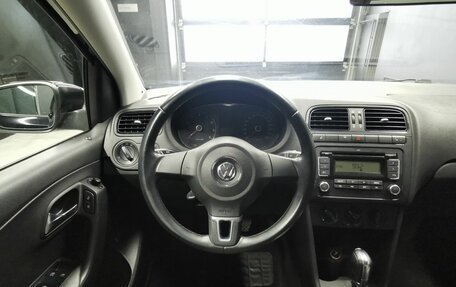 Volkswagen Polo VI (EU Market), 2012 год, 878 000 рублей, 11 фотография