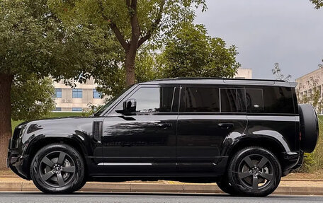 Land Rover Defender II, 2023 год, 12 160 888 рублей, 5 фотография