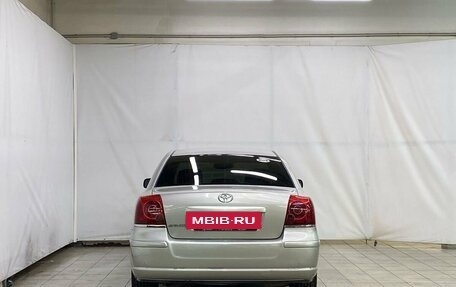 Toyota Avensis III рестайлинг, 2003 год, 945 000 рублей, 6 фотография