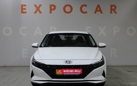 Hyundai Elantra, 2021 год, 2 040 000 рублей, 2 фотография