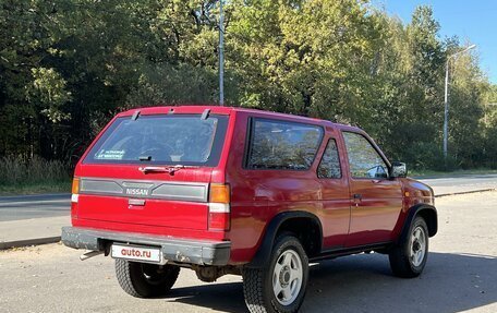 Nissan Terrano II рестайлинг, 1988 год, 770 000 рублей, 22 фотография