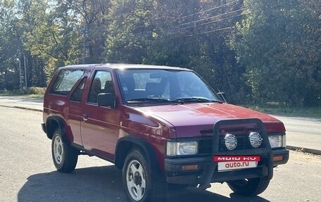 Nissan Terrano II рестайлинг, 1988 год, 770 000 рублей, 24 фотография