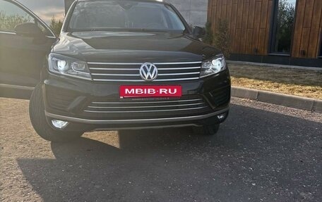 Volkswagen Touareg III, 2015 год, 3 150 000 рублей, 2 фотография