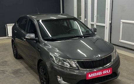 KIA Rio III рестайлинг, 2013 год, 720 000 рублей, 2 фотография